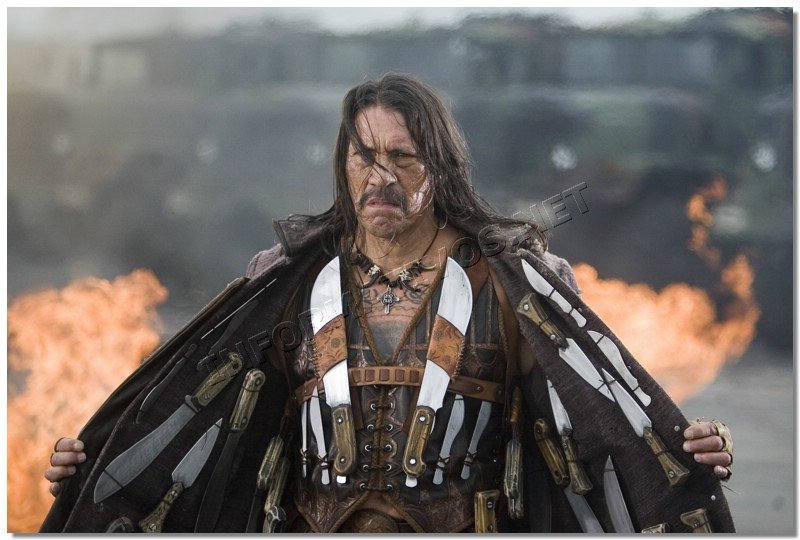 Machete, trailer protagonizado por Danny Trejo, previo a Planet Terror.jpg