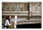 :: Pulse para Ampliar :: El abad del monasterio de Poblet, Josep Alegre, se dirige a los asistentes a los actos de celebración del 800 aniversario del nacimiento del rey Jaime I que se han llevado a cabo en el monasterio de Poblet, en Tarragona, donde está enterrado el monarca.