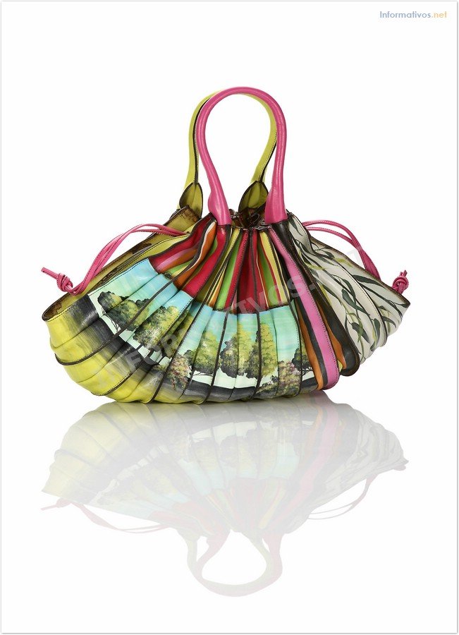 LUPO CELEBRA SU 20 ANIVERSARIO CON UNA EDICION PERSONALIZADA DE SUS FAMOSOS 'ABANICO'
Abanico by Pep Guerrero