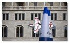 :: Pulse para Ampliar :: Red Bull Air Race World Series en Budapest, Hungría. Paul Bonhomme.