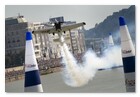 :: Pulse para Ampliar :: Red Bull Air Race World Series en Budapest, Hungría. Mike Mangold.