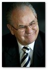 :: Pulse para Ampliar :: Dionisio Gracia Fajardo, fundador y decano de la UNALT (Unión Nacional Asociaciones Libres de Autopatronos y Empresarios Taxi)
Autor del libro "El señor del taxi"