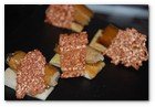 :: Pulse para Ampliar :: El pincho ganador de la Gilda de Oro ha sido un “Canelón de PX con foie gras de hongos y crujiente de Idiazabal teñido de oro y bronce”, creado por Josean Calvo del bar Zeruko de San Sebastián
