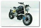 :: Pulse para Ampliar :: BMW LO RIDER con diseño variable, una motocicleta de concepto que permite personalizar su configuración hasta límites hasta ahora desconocidos
Tubos de escape, asientos, faros, frenos, discos, colores... un nuevo concepto en 'customización'
