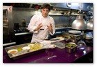 :: Pulse para Ampliar :: 1ª semifinal del cocinero del año 2008: Jordi Cruz, chef ganador de la 1ª edición cocinero del año y 1 estrella Michelin -el más joven de España y segundo del mundo en obtener esta distinción-