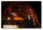 :: Pulse para Ampliar :: El Palau de les Arts Reina Sofía de Valencia ha acogido la premier de la última película del agente 007, Quantum of Solace: Fernando Guillen Cuervo y Olga Kurylenko