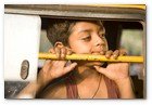 :: Pulse para Ampliar :: Fotograma de "Slumdog Millionaire"