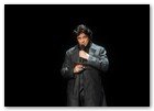 :: Pulse para Ampliar :: Actor Benicio Del Toro recites "Candidate" by Joy Division during the G-Star Fall 2009 Fashion Show at the Hammerstein Ballroom on February 17, 2009 in New York City.