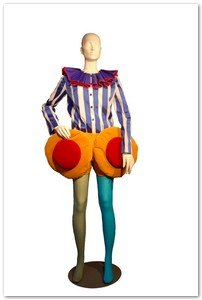 :: Pulse para Ampliar :: AGATHA RUIZ DE LA PRADA para La Dama Boba de Lope de Vega