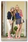 :: Pulse para Ampliar :: HANNAH MONTANA: THE MOVIE: (l to r) EMILY OSMENT, MILEY CYRUS
