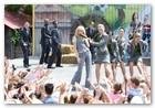 :: Pulse para Ampliar :: HANNAH MONTANA: THE MOVIE: MILEY CYRUS (center), JACO CAROCO & CANDICE ACCOLAT (far right, background)