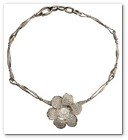 :: Pulse para Ampliar :: SEP09.- Colección Gardenia, de Carrera y Carrera (White Gold & Diamonds Gardenia Necklace)