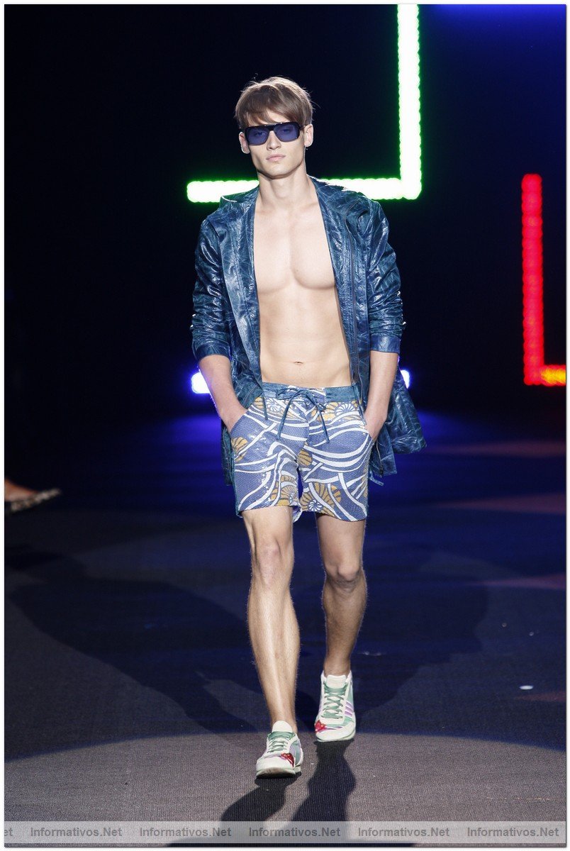 Custo Barcelona, desfile PV010, New York Fashion Week, 13 Septiembre 2009