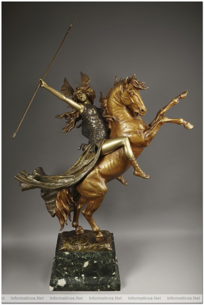 Saln del Arte y Antigedades de las Reales Atarazanas de Barcelona 2008: Valkiria. Escultura de Louis Chaln (1898-1911) - Victor Fills Anticuarios de Barcelona
