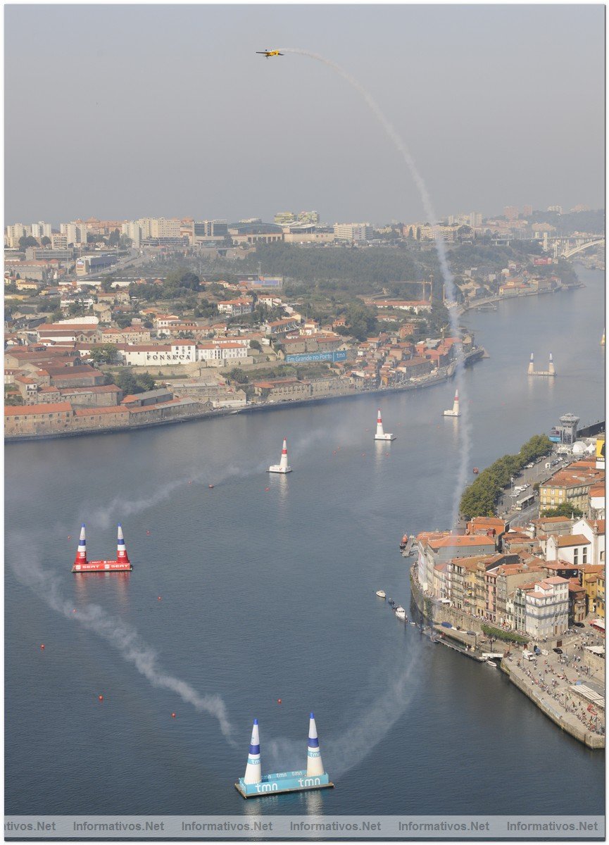 Nigel Lamb at the fifth round of the 2009 Red Bull Air Race World Championship in Porto, Portugal,  September 12,  2009.
