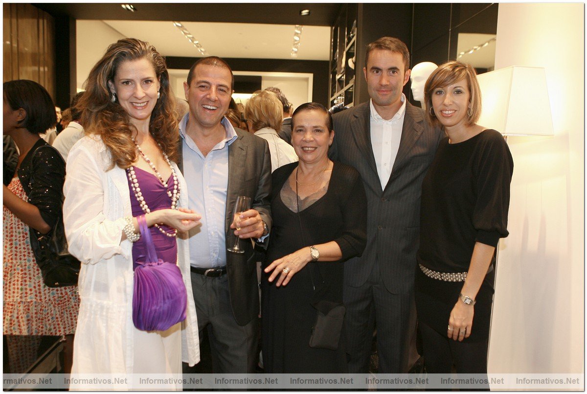 BCN.08OCT09 | Inauguracin Tru Trussardi Barcelona. Ana Cimini, Tony Calafell (Hotel Cal Batlle), Roser Marc, Jordi Ortega (Pirelli) y Arantxa Mir (C. Vilella RRPP)