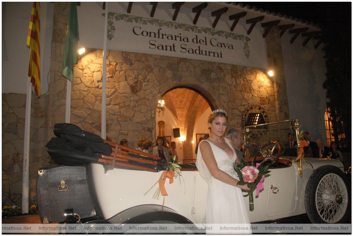 Elisabeth Reyes, ha sido coronada Reina del Cava 2009 en Sant Sadurn