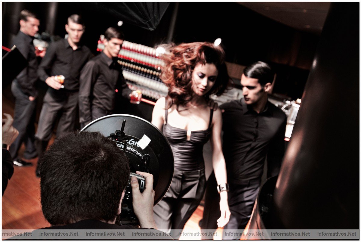 Making of del Calendario Campari 2010 con Olga Kurylenko.

Outfit: La Perla e La Perla prt-a-porter - Jewellery: Vhernier - Location : Bulgari Hotel di Milano