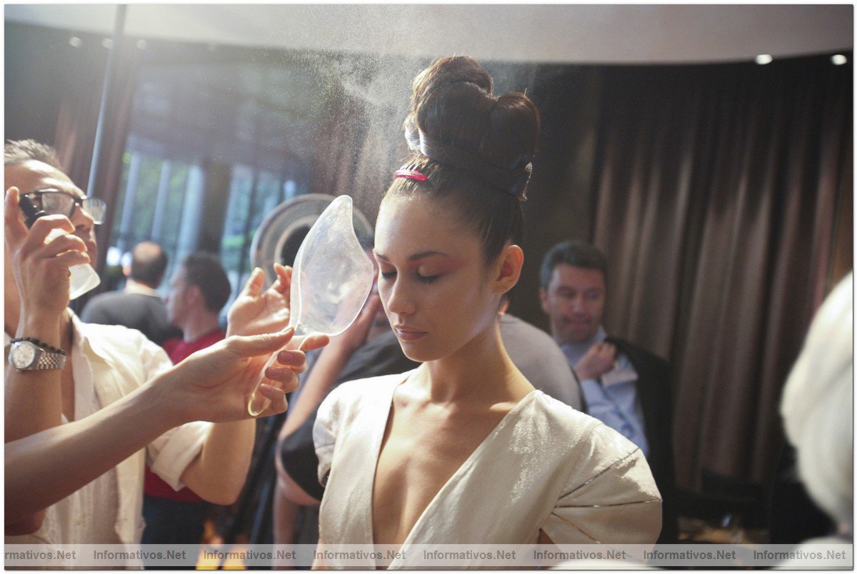 Making of del Calendario Campari 2010 con Olga Kurylenko. Outfit: Gianfranco Ferr - Location : Bulgari Hotel di Milano