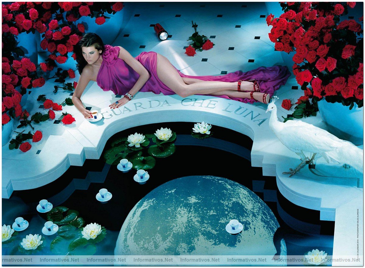 CALENDARIO LAVAZZA 2010: Guarda che luna | mar-abr modelo: Alexandra Tomlinson