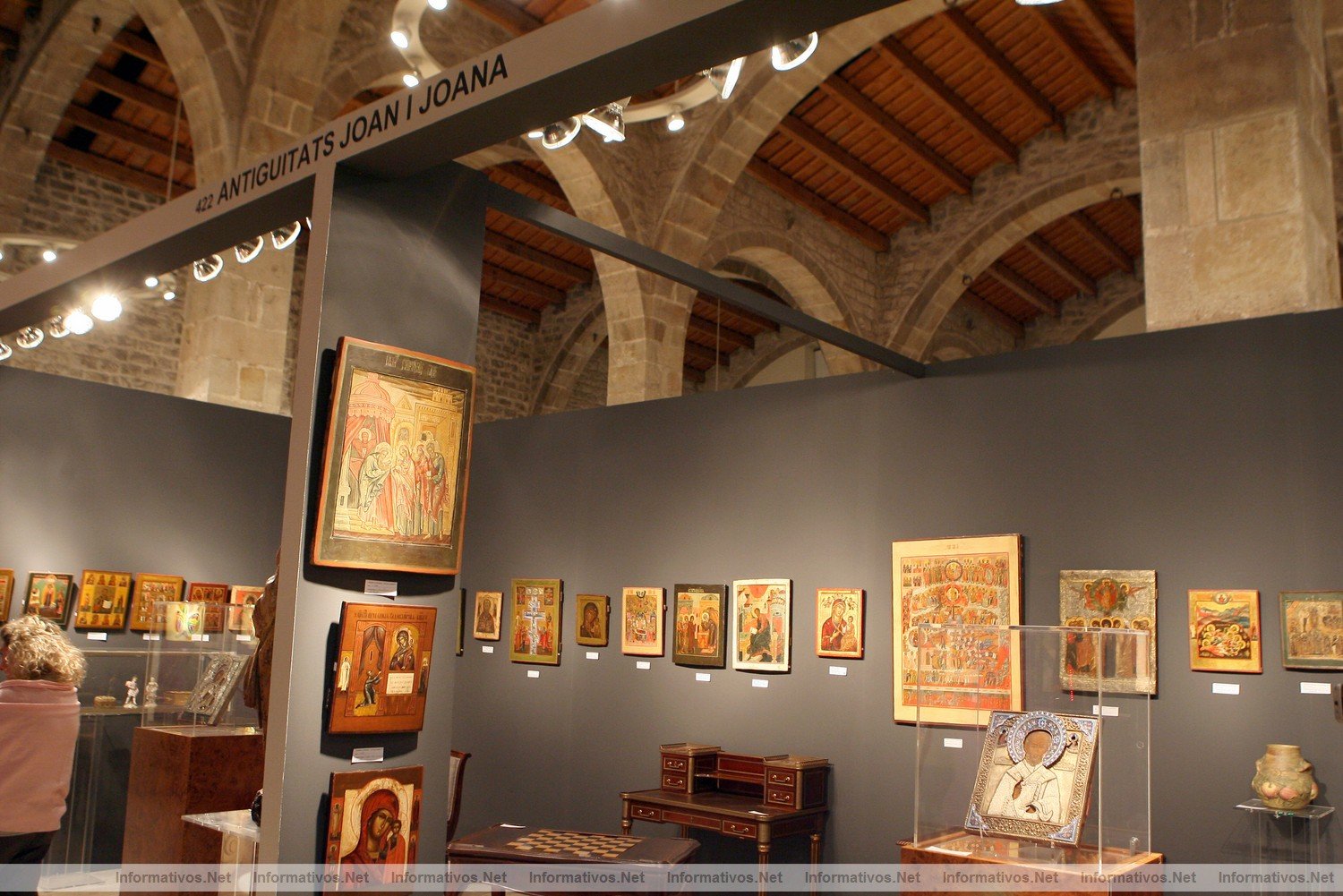 XVIII Saln de Arte y Antigedades de las  Drassanes Reials de Barcelona. Antigedades Joan y Joana