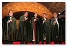 :: Pulse para Ampliar :: Ceremonia de Investidura Tardoral de la Confraria del Cava Sant Sadurní 2009. Cofrades de Mérito: Josep Vilaseca, Francesc Orriols, Carme Elias, Jordi Labanda y Ricard Pagès