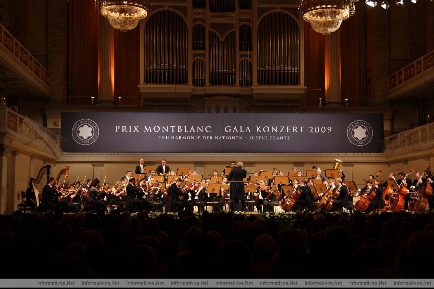 Premio Prix 2009 de Montblanc: La "Filarmnica de las Naciones", dirigida por el director Justus Frantz, en la "Konzerthaus am Gendarmenmarkt" de Berln