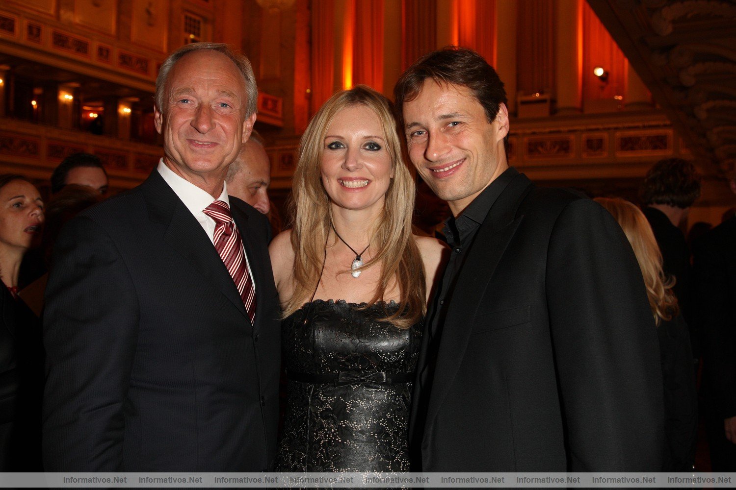 Premio Prix 2009 de Montblanc: Lutz Bethge CEO Montblanc International, Jette Joop y Christian Elsen