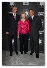 :: Pulse para Ampliar :: Premio Prix 2009 de Montblanc: Lutz Bethge CEO Montblanc International, Pat York y Michael York