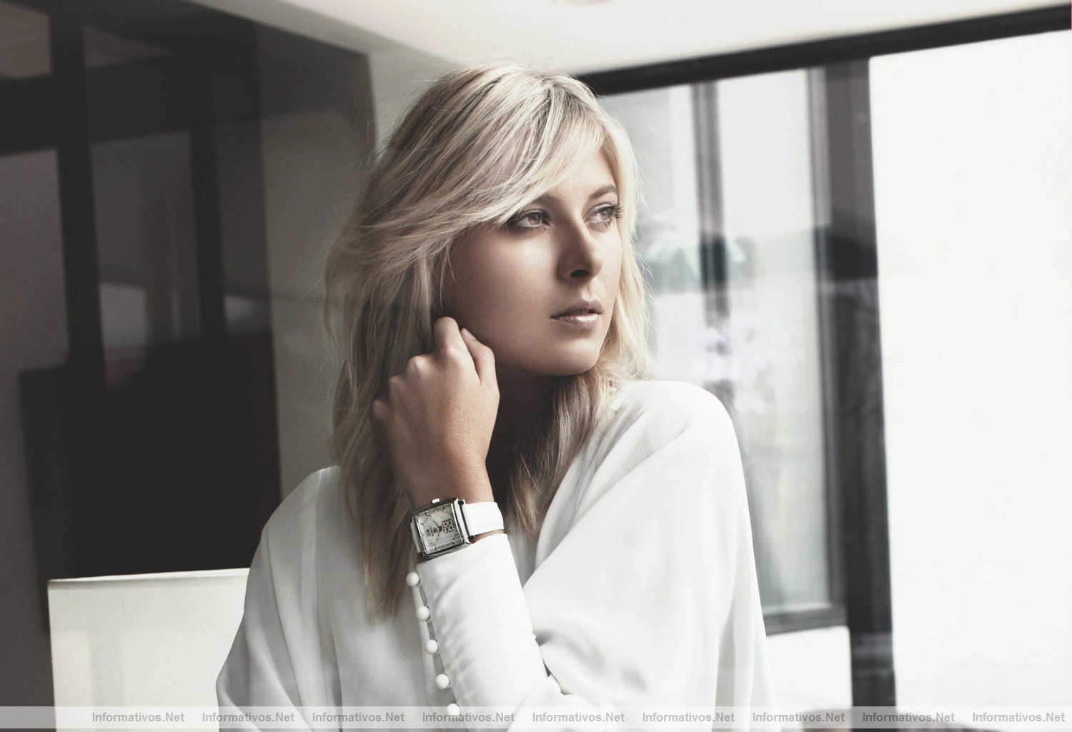 Nueva campaa telefnica de Maria Sharapova, como embajadora de Tag Heuer