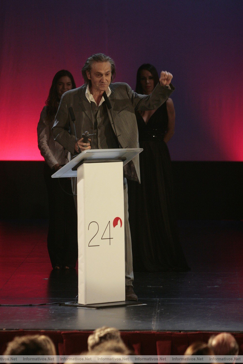 Premio al Mejor Actor a Gary Piquer en Mar del Plata por la pelcula "Mal da para pescar"