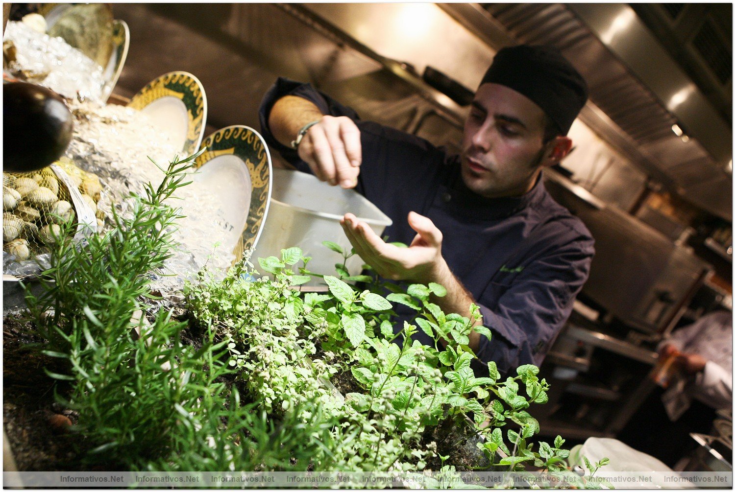 Restaurante 'Moll Oest' en el Puerto de Masnou (Barcelona)