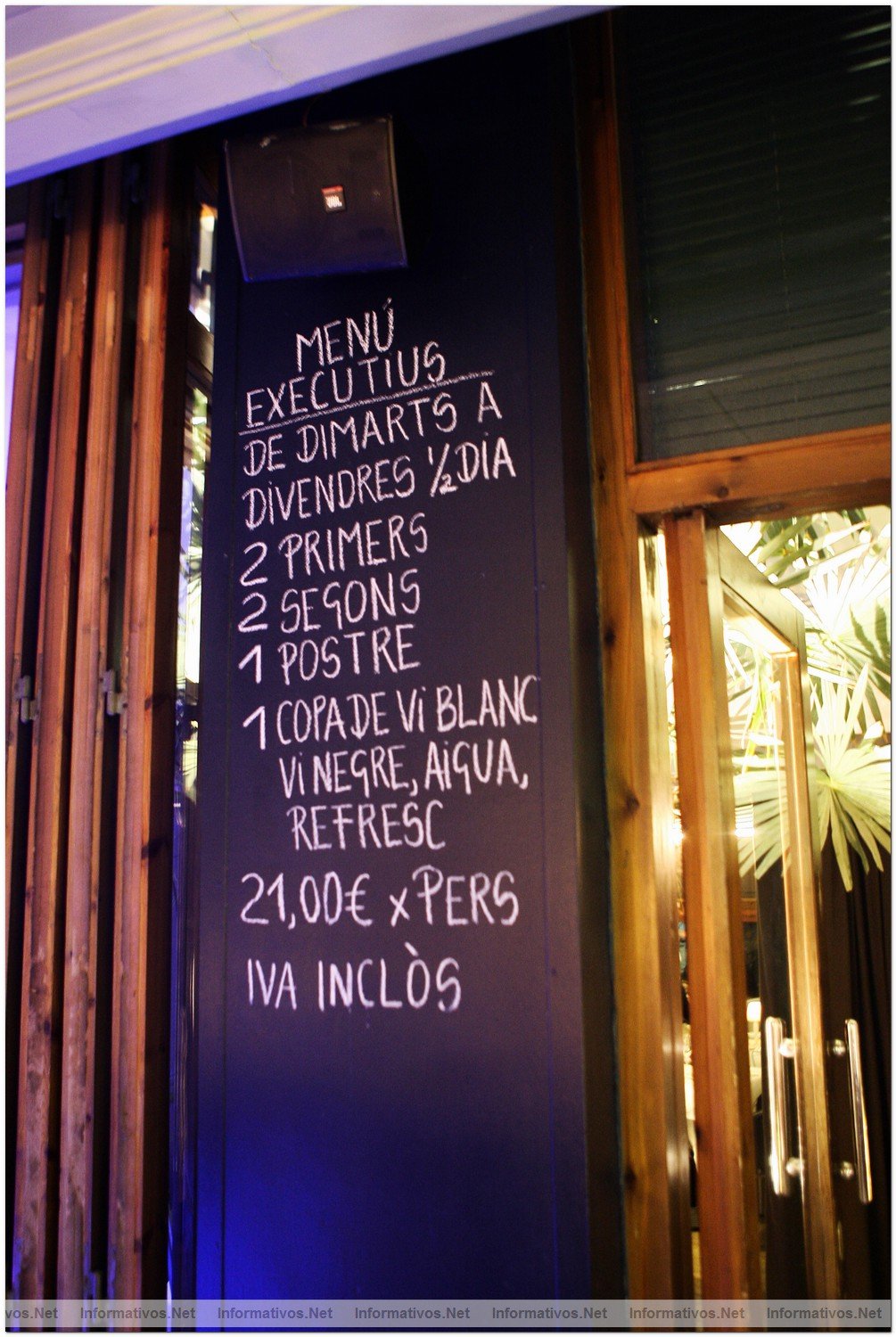 Restaurante 'Moll Oest' en el Puerto de Masnou (Barcelona)