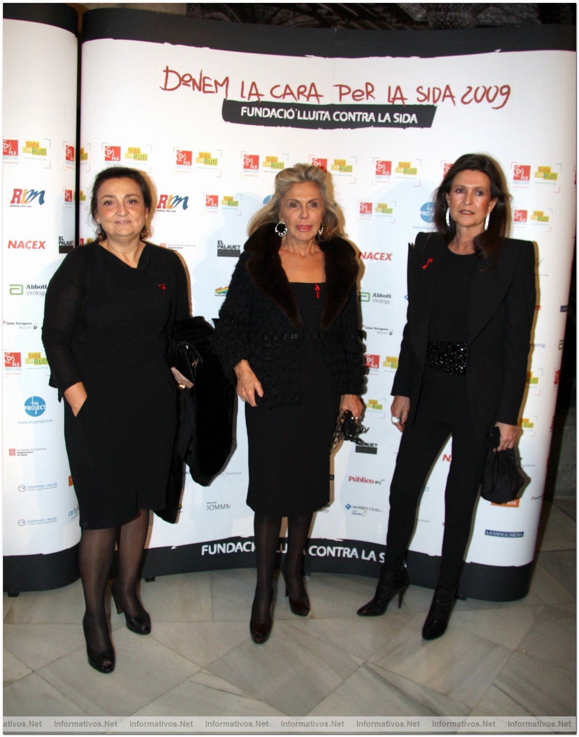 Concierto benfico "Demos la cara por el sida", promovido por la Fundacin Lucha contra el Sida: Batrice d'Orlans (centro)