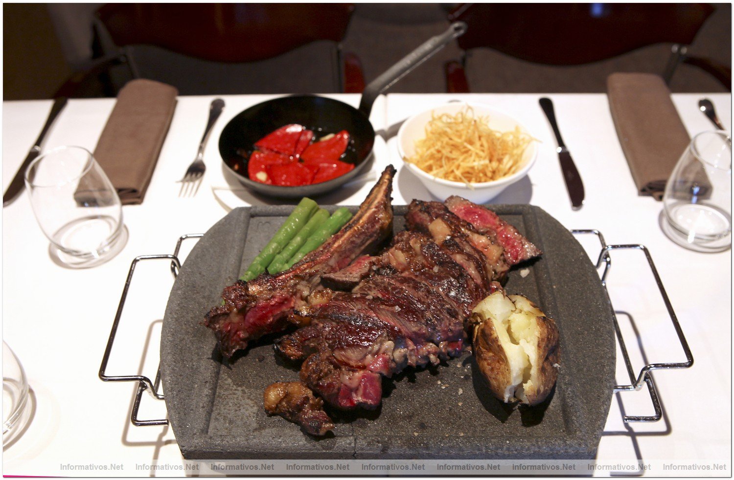 Restaurante Filigrana, en Barcelona. Excelentes productos con Denominacin de Origen y la autntica brasa de carbn.