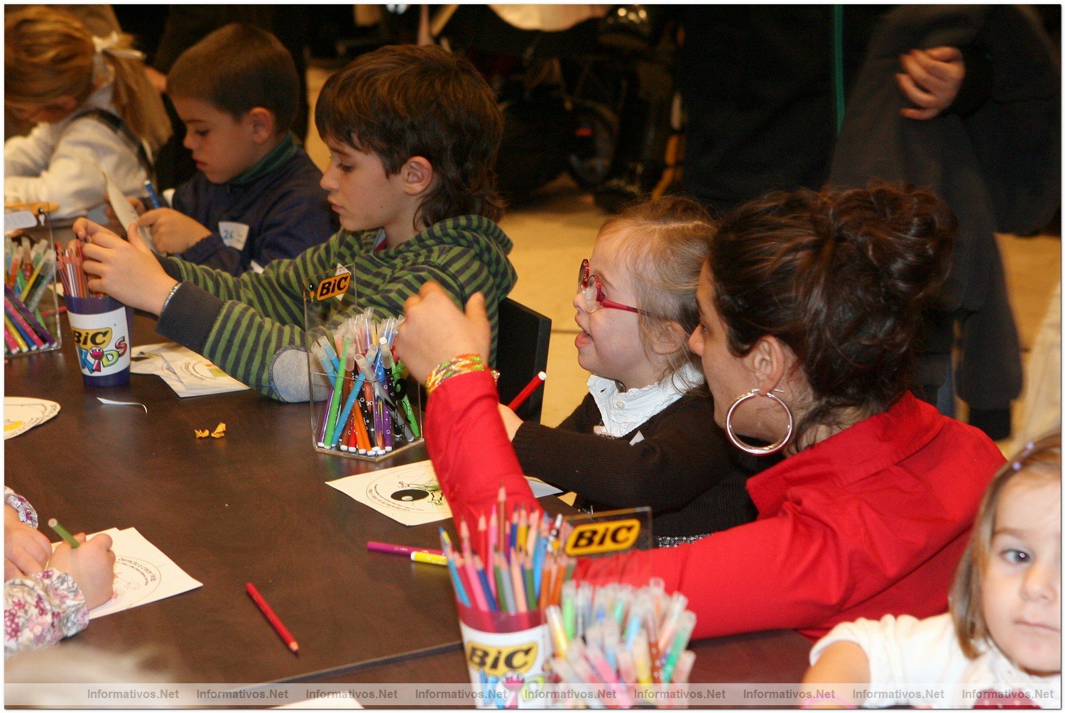 Presentacin del Calendario Talita 2010: concurso de dibujo infantil a favor de los derechos de los nios.