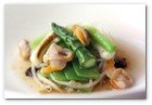 :: Pulse para Ampliar :: Rte. Icho, una revolución en cocina japonesa en Barcelona. Salteado de verduras con berberechos