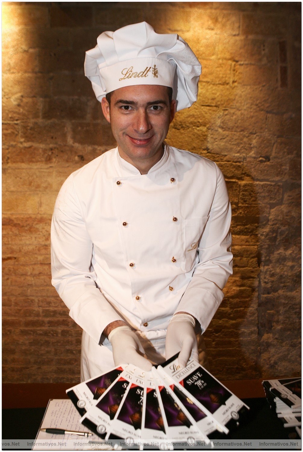 BCN15DIC09 | Presentacin del nuevo Lindt Excellence 70% cacao: David Palls -maestro chocolatero Lindt-