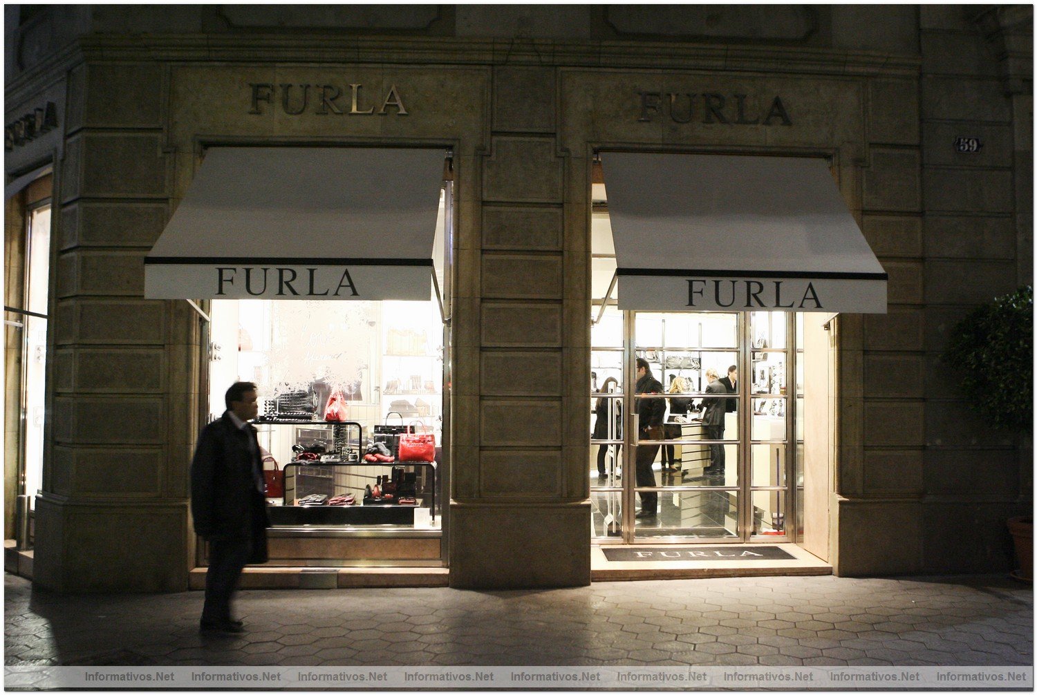 BCN17DIC09.- Coleccin Furla Invierno 2009