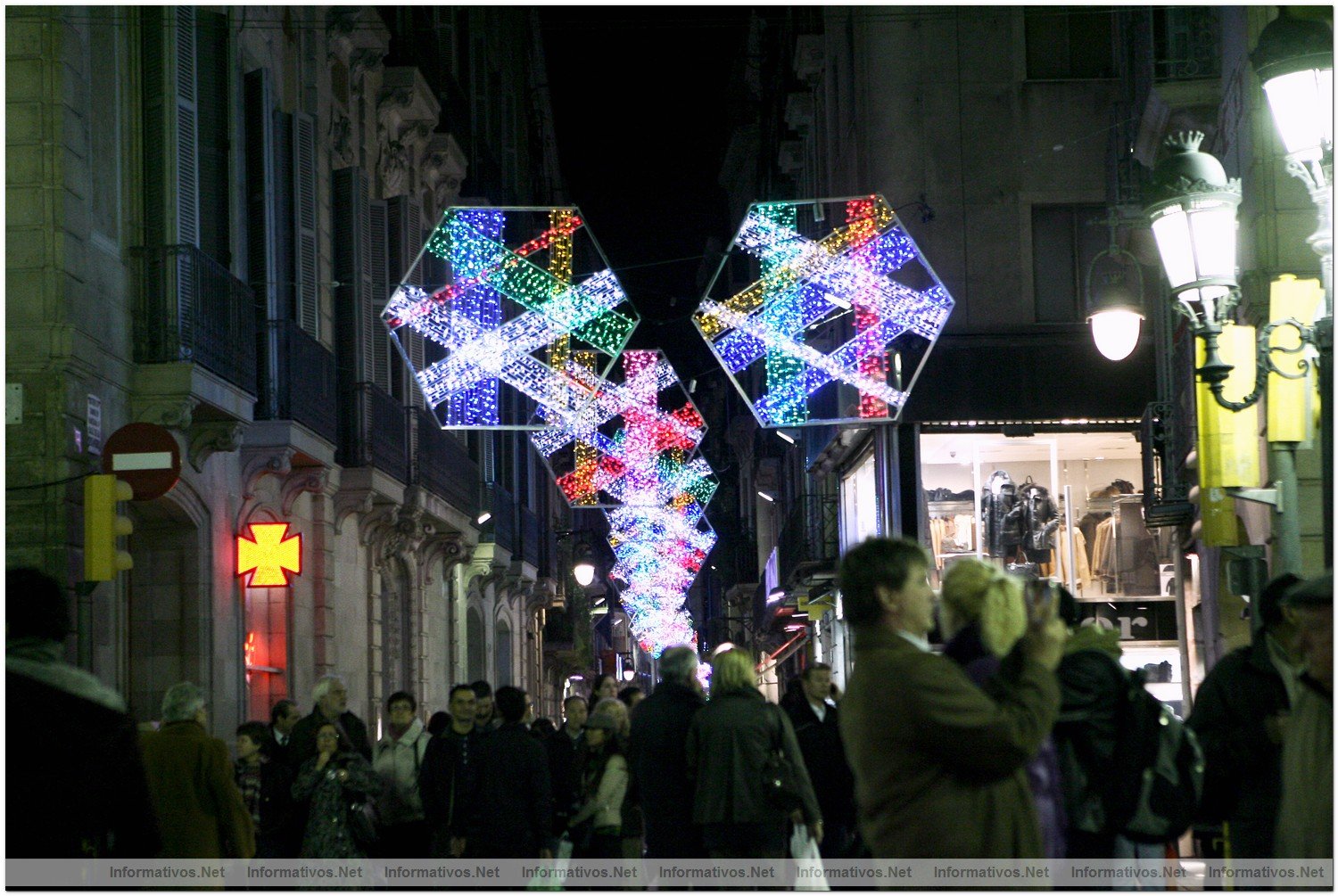 Espaa es el tercer pas europeo que ms gasta en navidad , por detrs de Irlanda y Luxemburgo. Las Ramblas de Barcelona.
