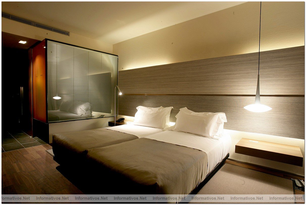 B Hotel lanza su oferta Barcelona on sale para disfrutar de las mejores compras: hasta el 11 de Febrero de 2010 (exceptuando 29/12/09-02/01/10) a un precio a partir de 90 euros por noche y habitacin doble.