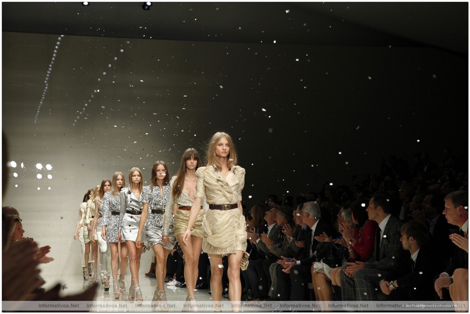 Clausura del desfile Burberry Prorsum Primavera-Verano 2010 mujer en Londres
