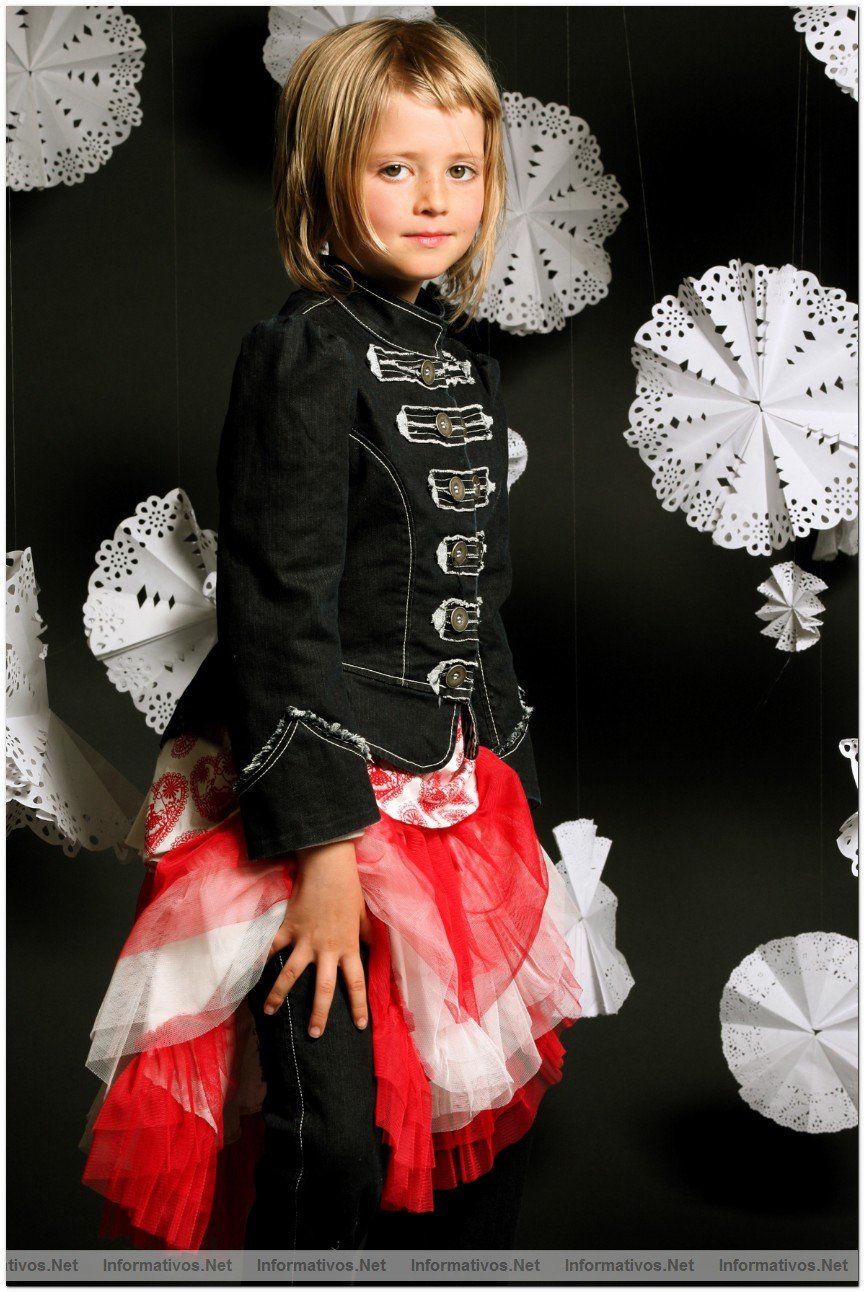 Paper Wings llega a la tienda web Funky Kids: Chaqueta militar, 138 eu.