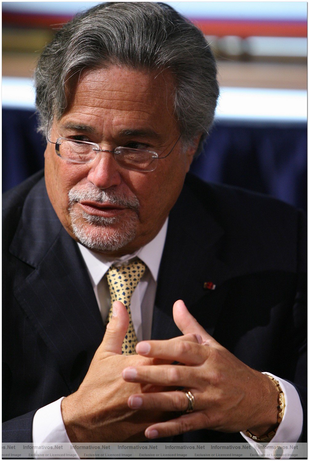 22MAY07.- Micky Arison durante una entrevista con Gema Castellano en la inauguracin del Costa Serena