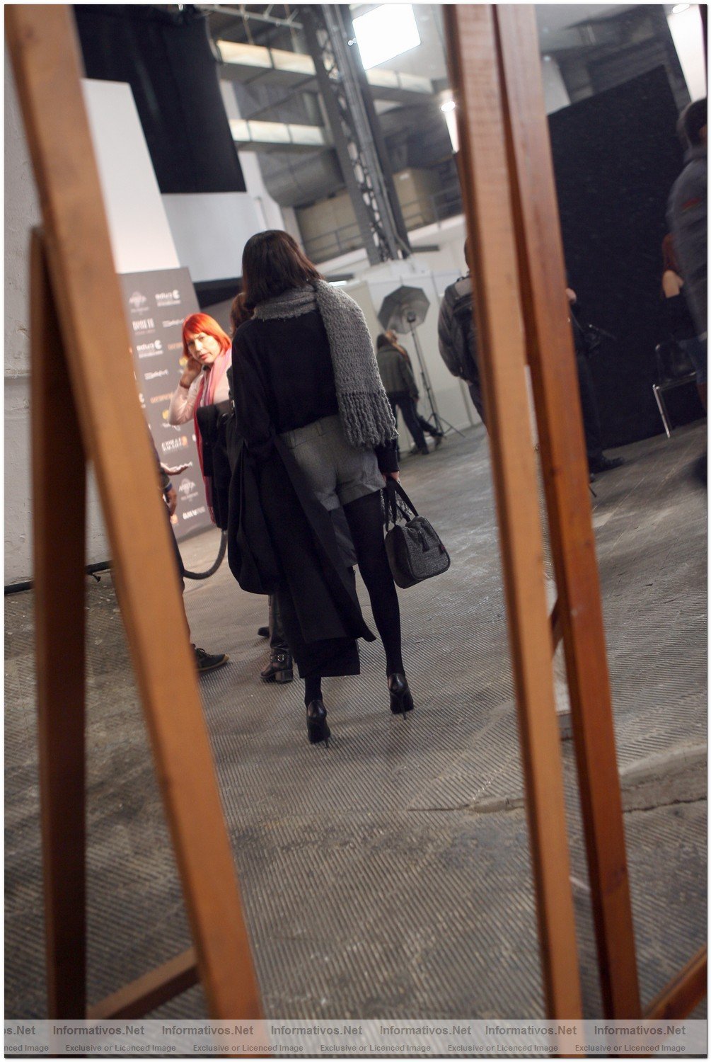 BCN26ENE010.- Pasarela Moda 080. Backstage