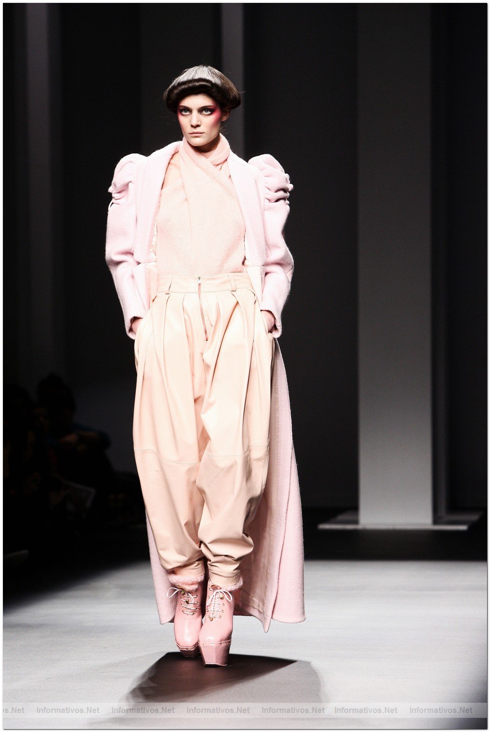 BCN.ENE.010.- Pasarela Moda 080: Manuel Bolao