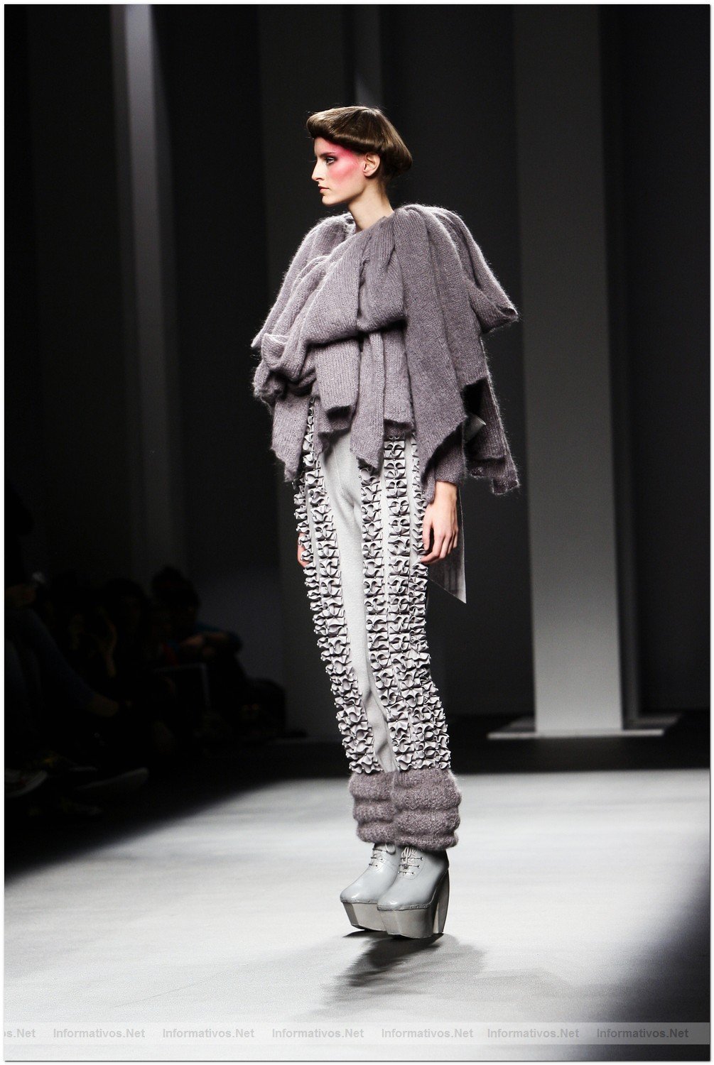 BCN.ENE.010.- Pasarela Moda 080: Manuel Bolao