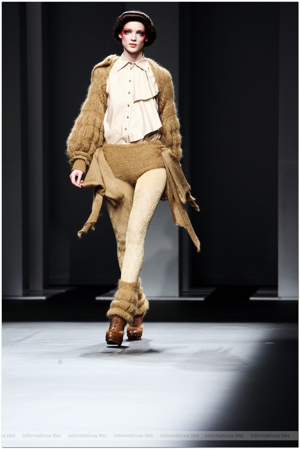 BCN.ENE.010.- Pasarela Moda 080: Manuel Bolao