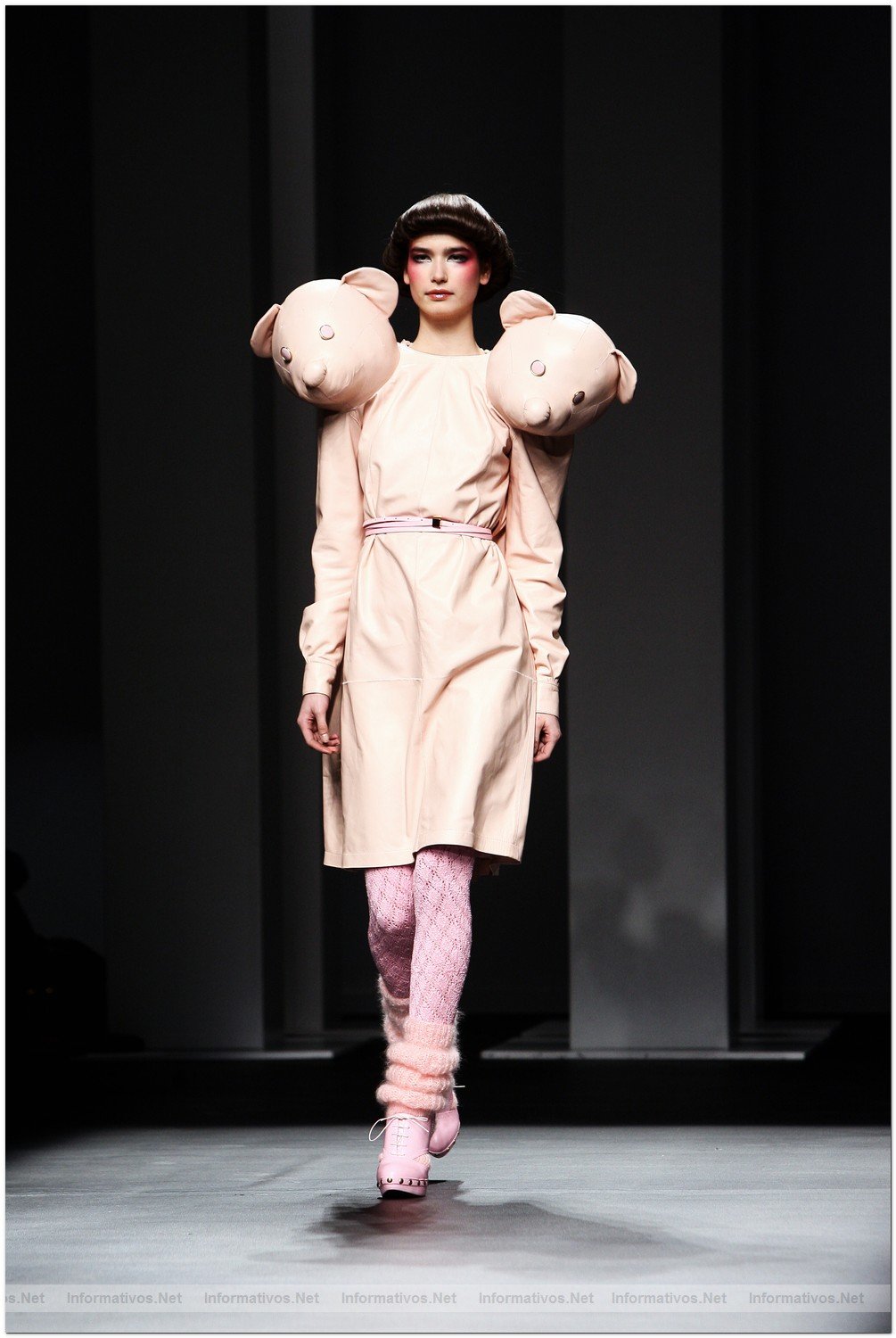 BCN.ENE.010.- Pasarela Moda 080: Manuel Bolao