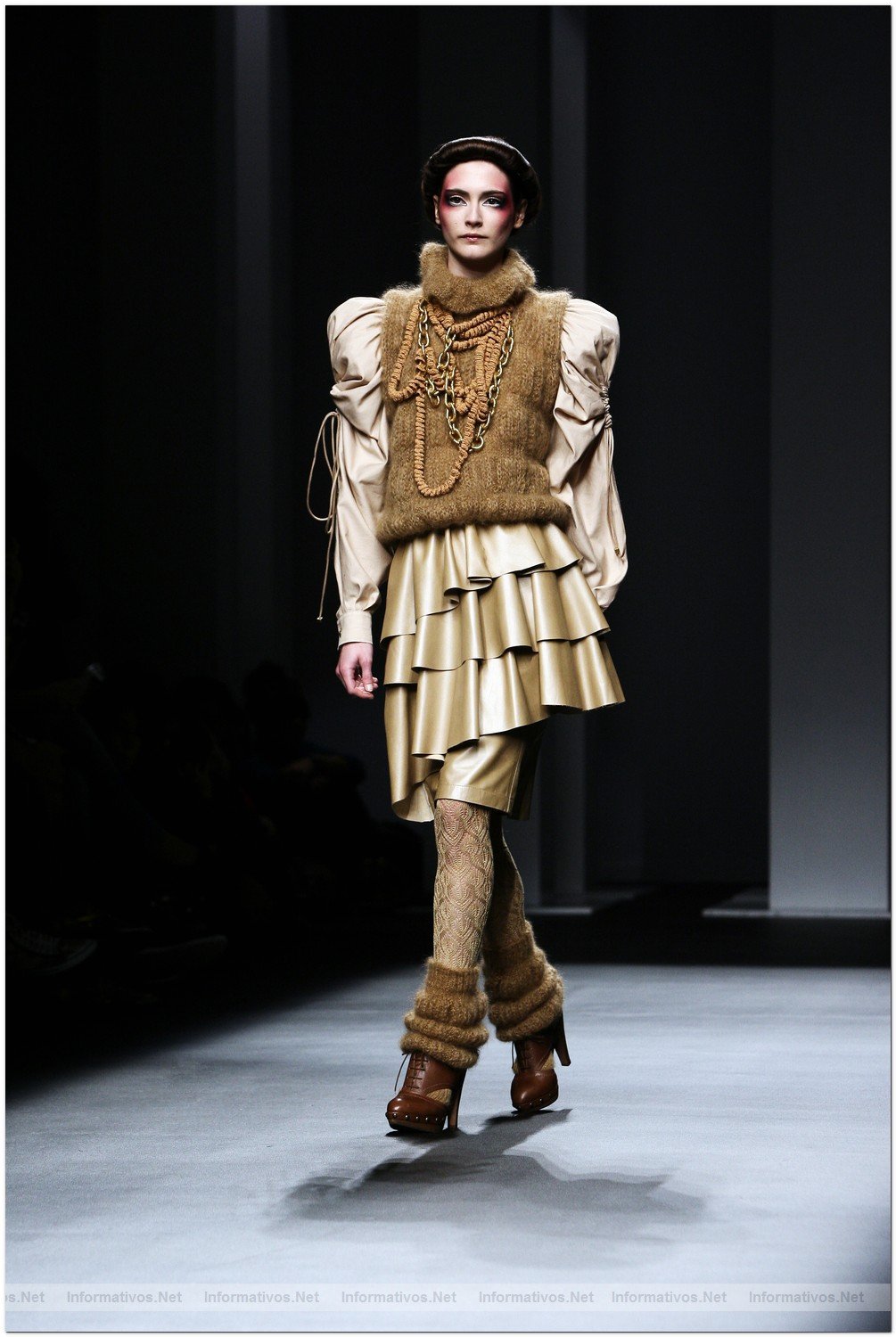 BCN.ENE.010.- Pasarela Moda 080: Manuel Bolao